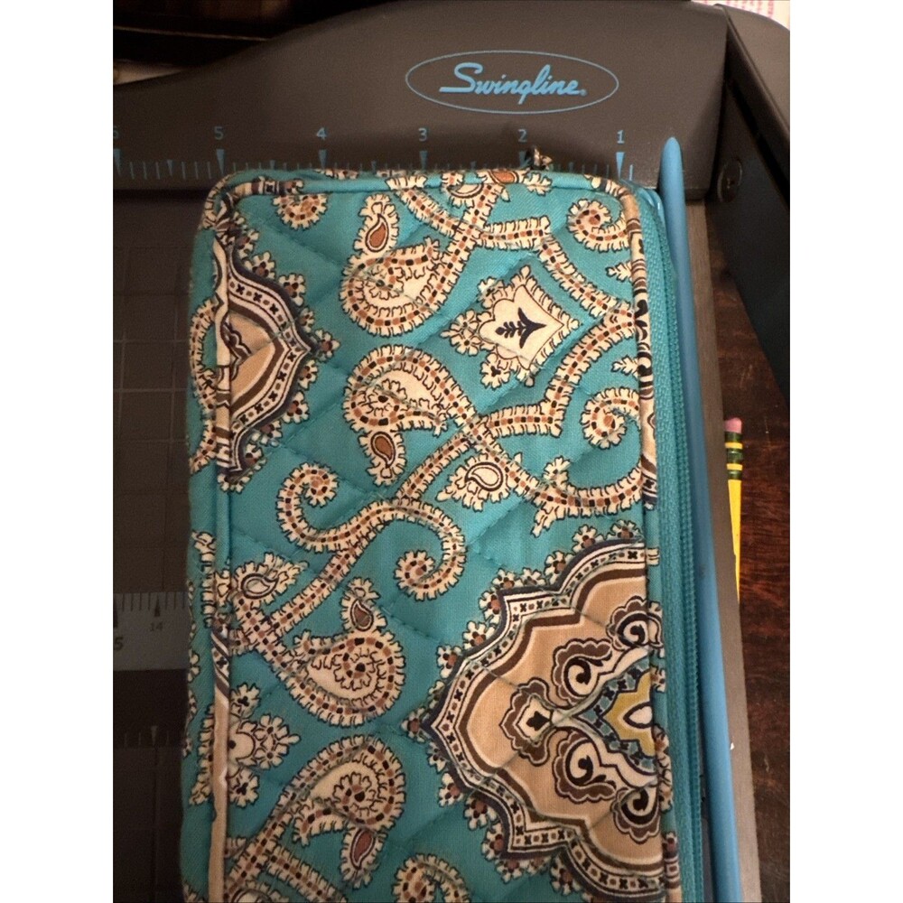 VINTAGE VERA BRADLEY RARE RETIRED Peacock Paisley FABRIC ZIP WALLET COIN PURSE - Picture 9 of 9